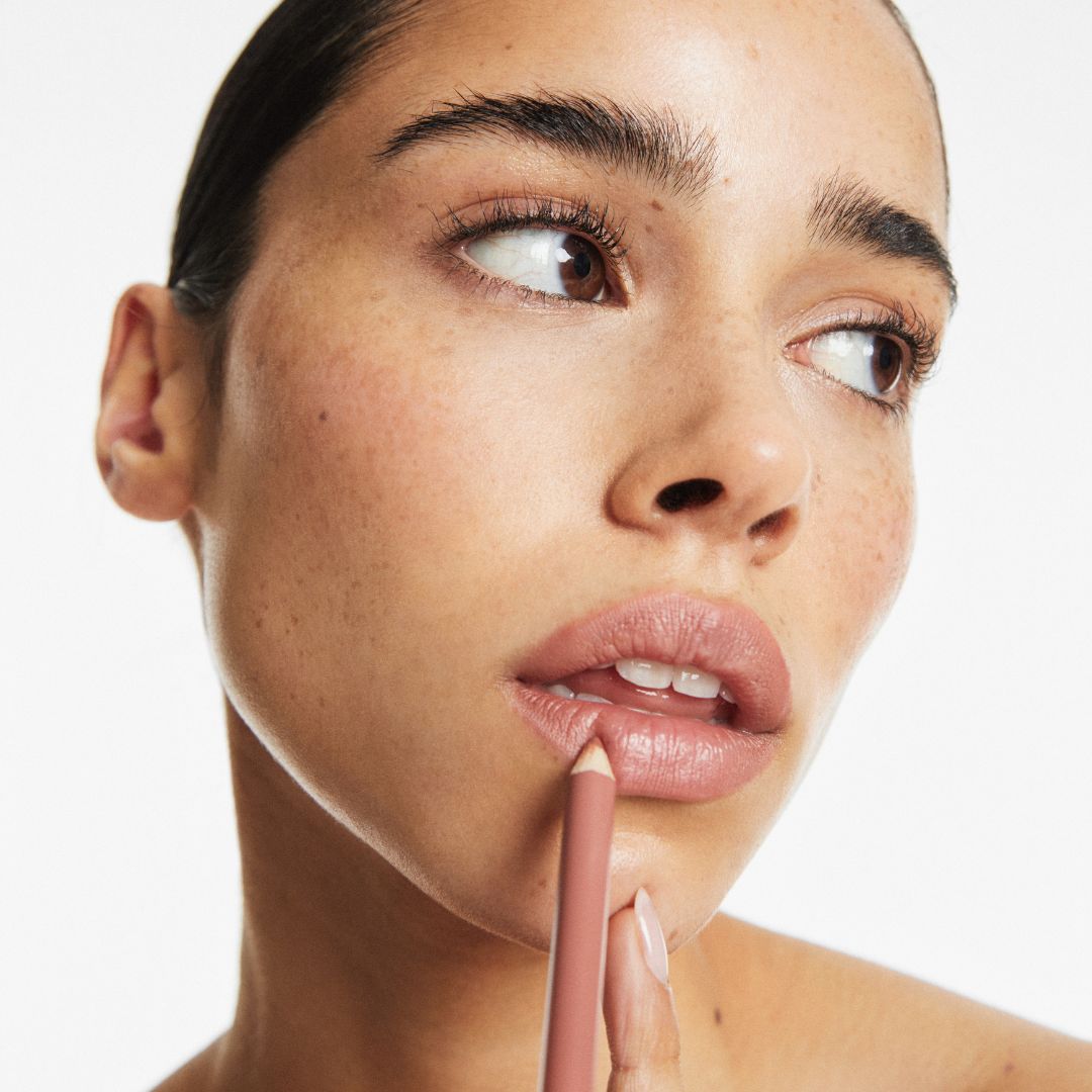 Luxury Lip Liner