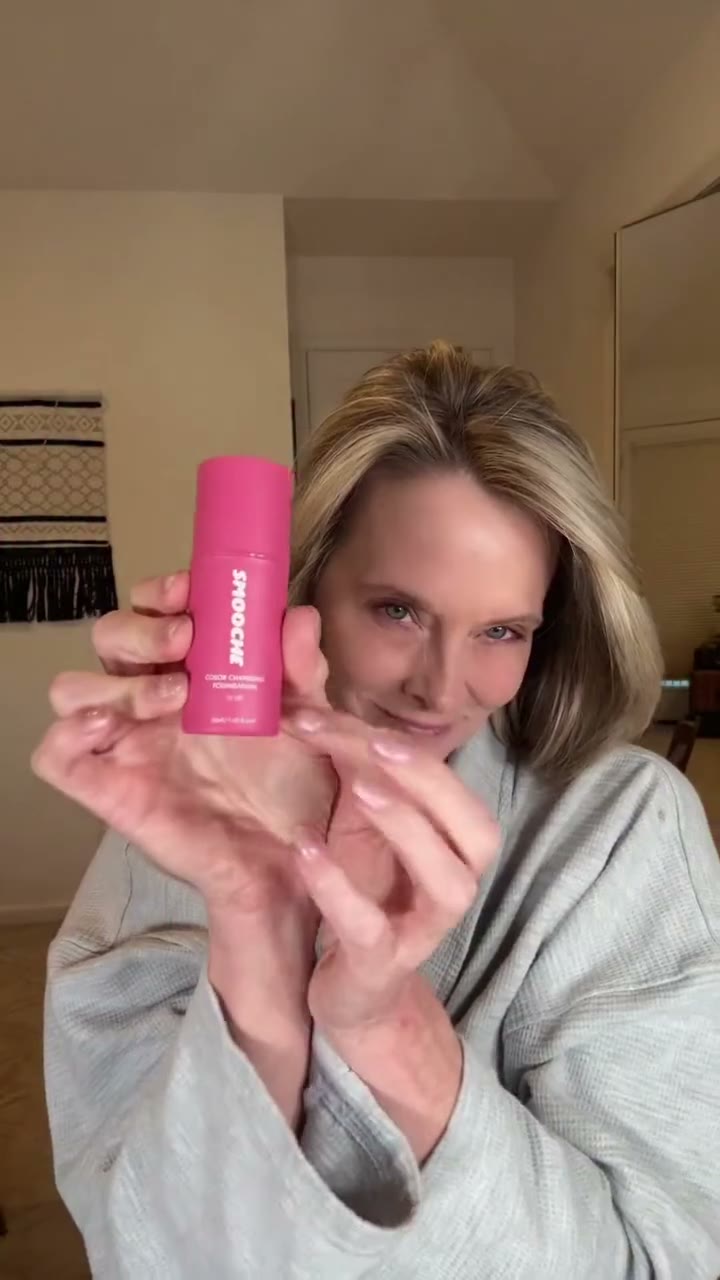 Color Changing Foundation demonstration