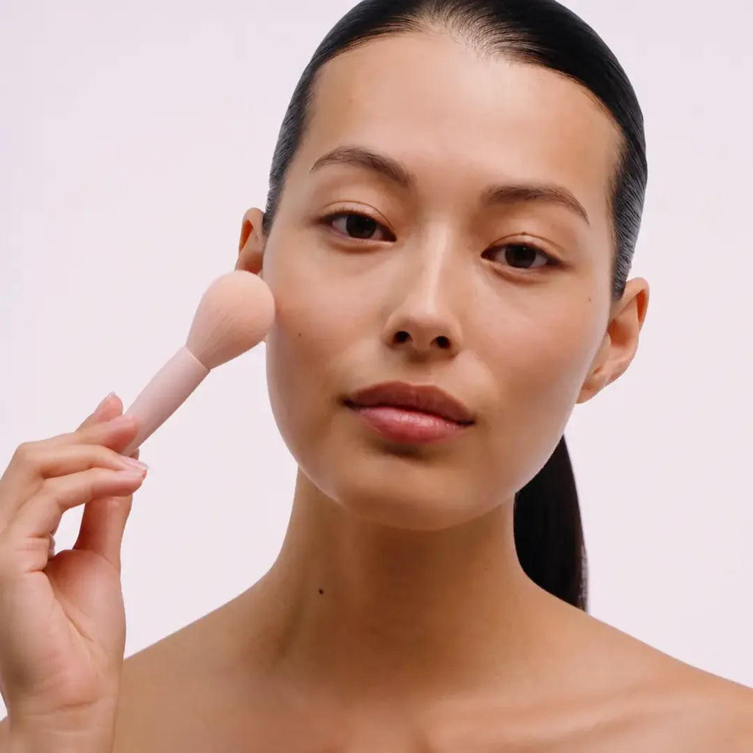 Foundation applied over the hydrated serum base
