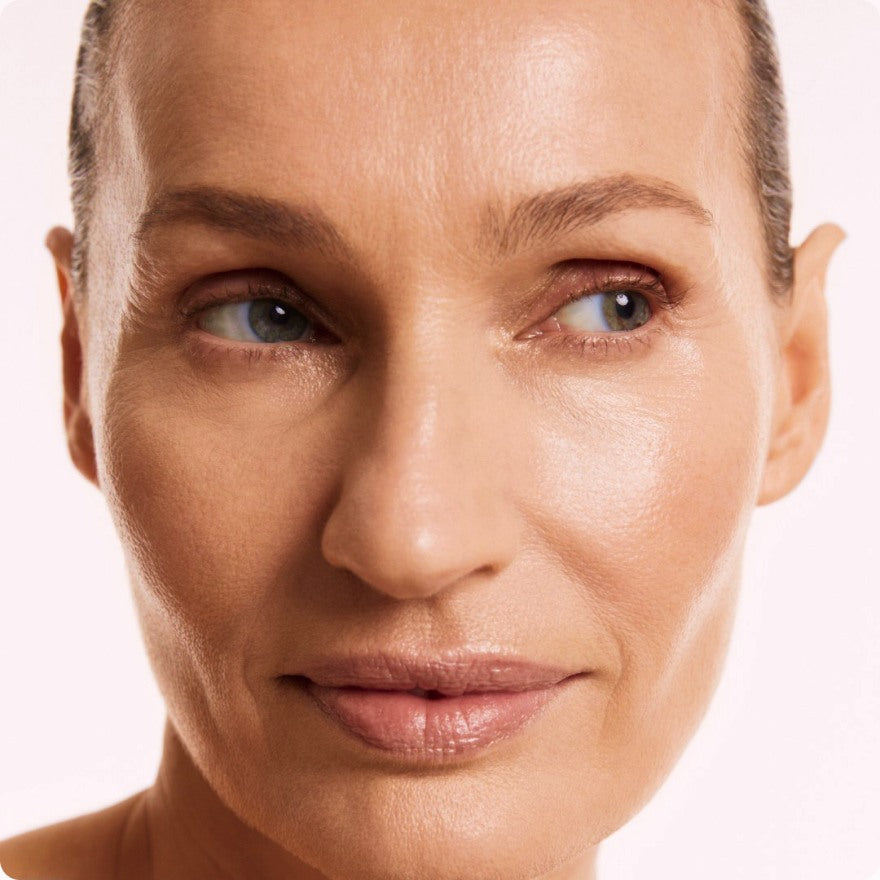 It Creates The "Soft Focus" Effect of Young Skin