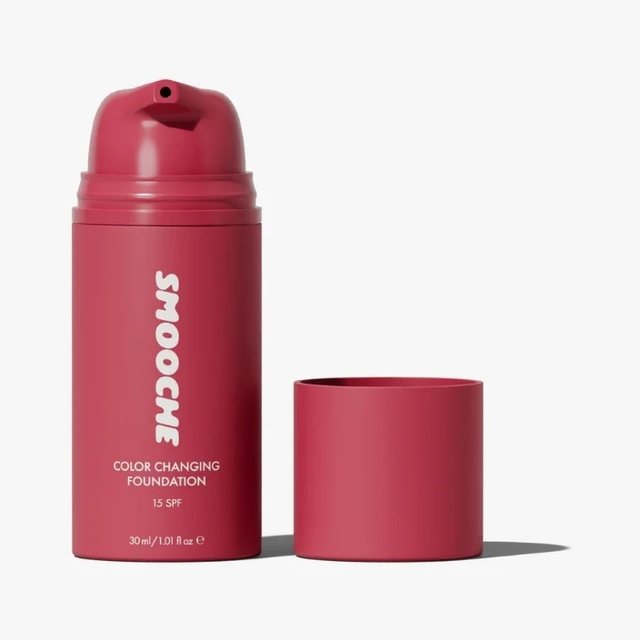 Smooche Color Changing Foundation bottle with cap off